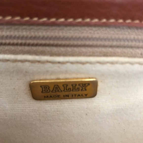 Authentic Bally Leather Shoulder Bag - Picture 6 of 10